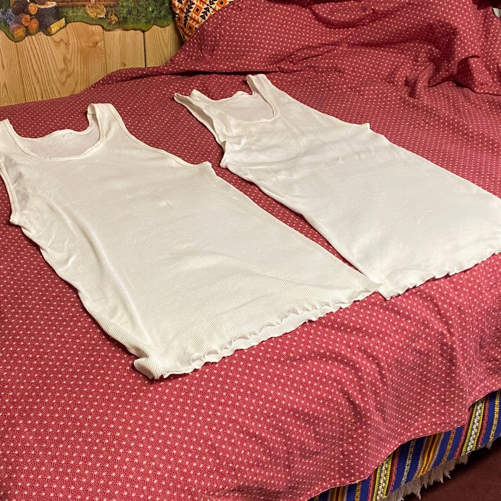 White Sleeveless Tank Tops